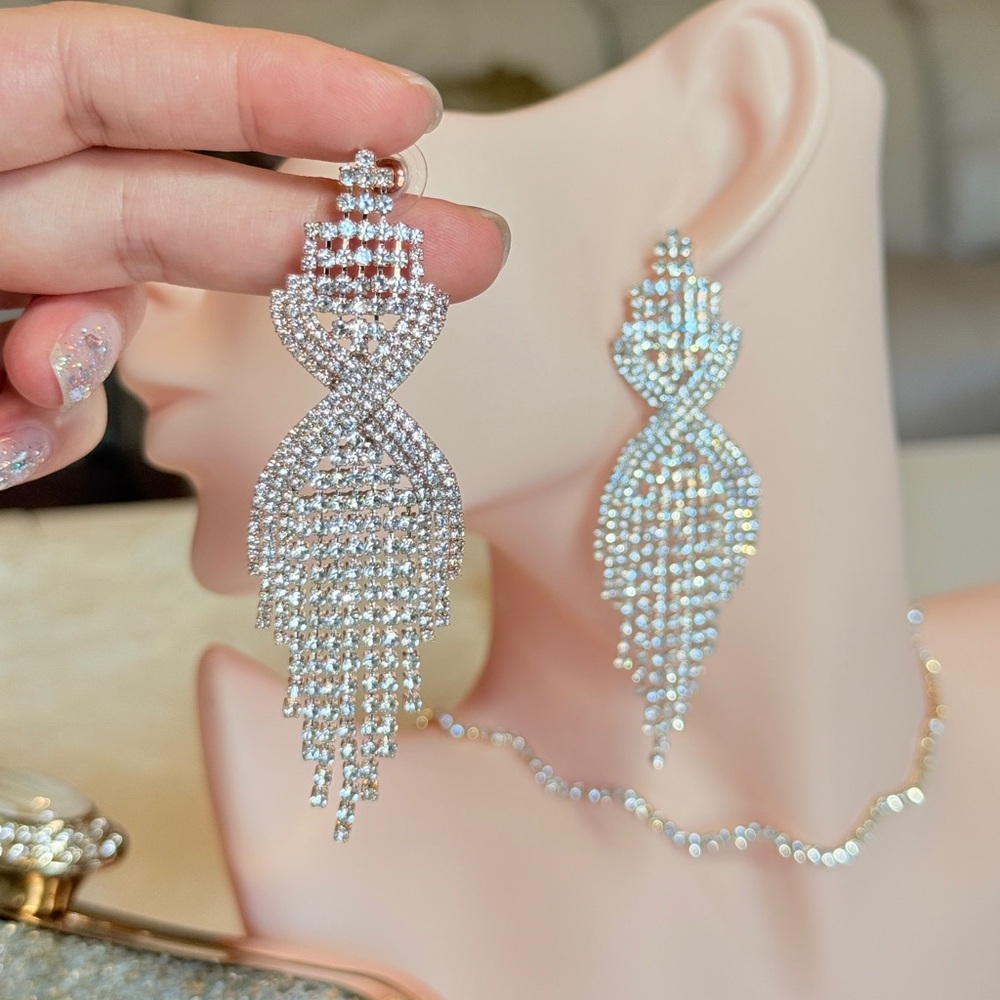 Elegant Silver Crystal Drop Earrings - Picture 8 of 11